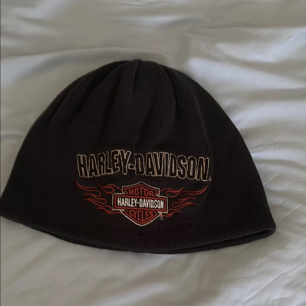 Harley-Davidson Black and Red Logo Beanie
